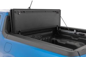 Ford Maverick Hard Tri-Fold Flip Up Bed Cover - Rough Country - Rough Country - '22-'24